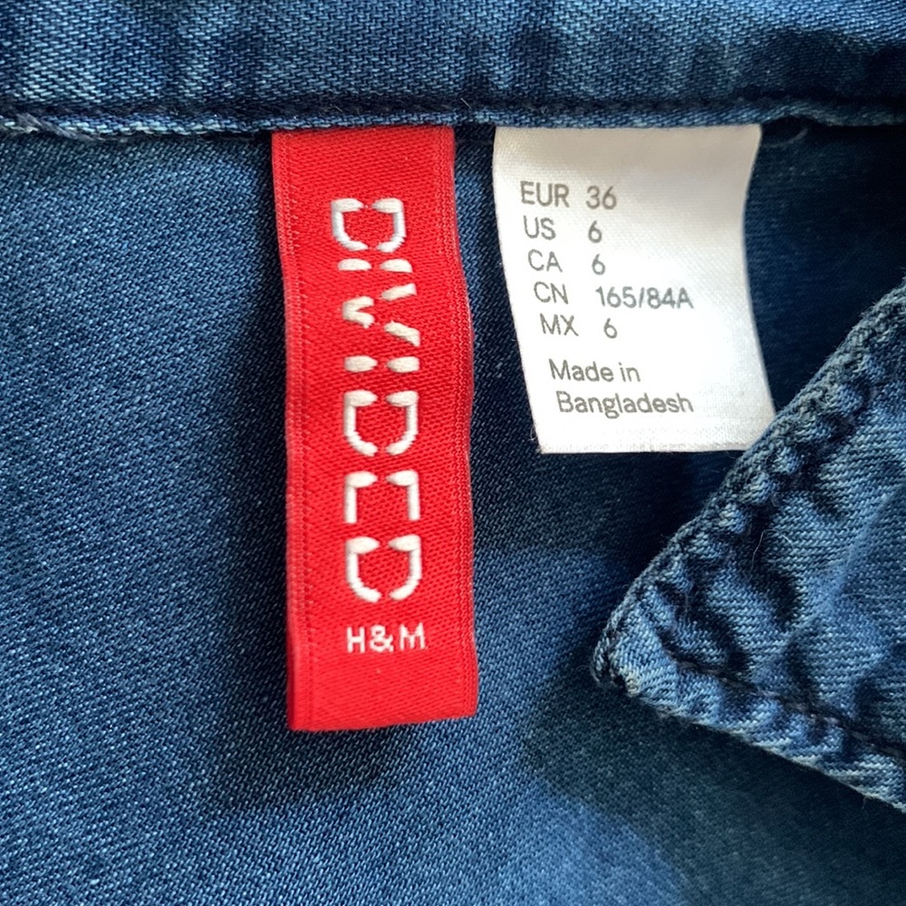 Used H&M jean shacket - Picture 2 of 10